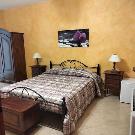 The Best Rooms & Apartments - Parcheggia Gratis Sotto Casa Ed Entra - Мадзара-дель-Валло Екстер'єр фото